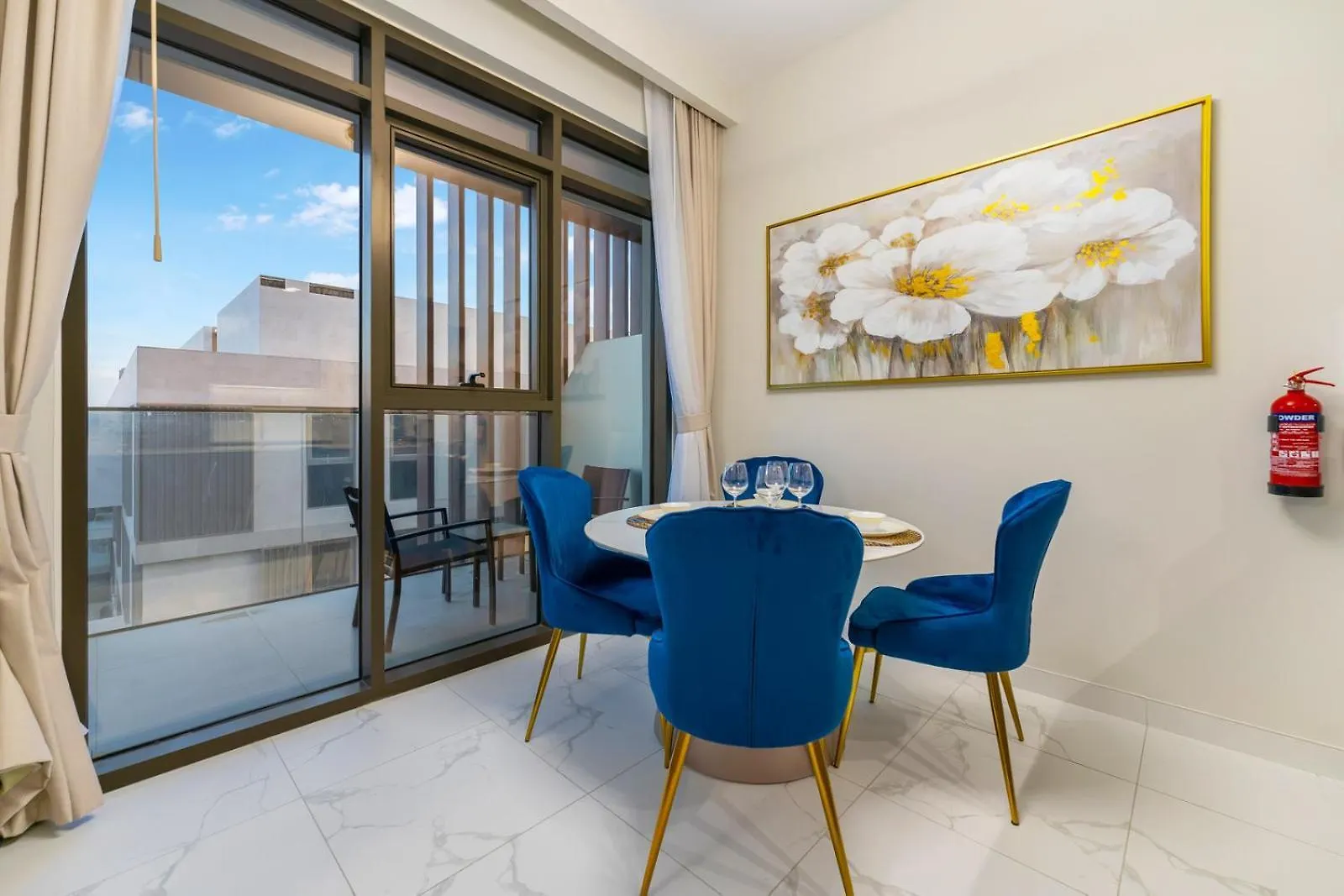 דירה Fam Living - Getaway In Meydan - Modern Comfort Near Top Dubai Attractions