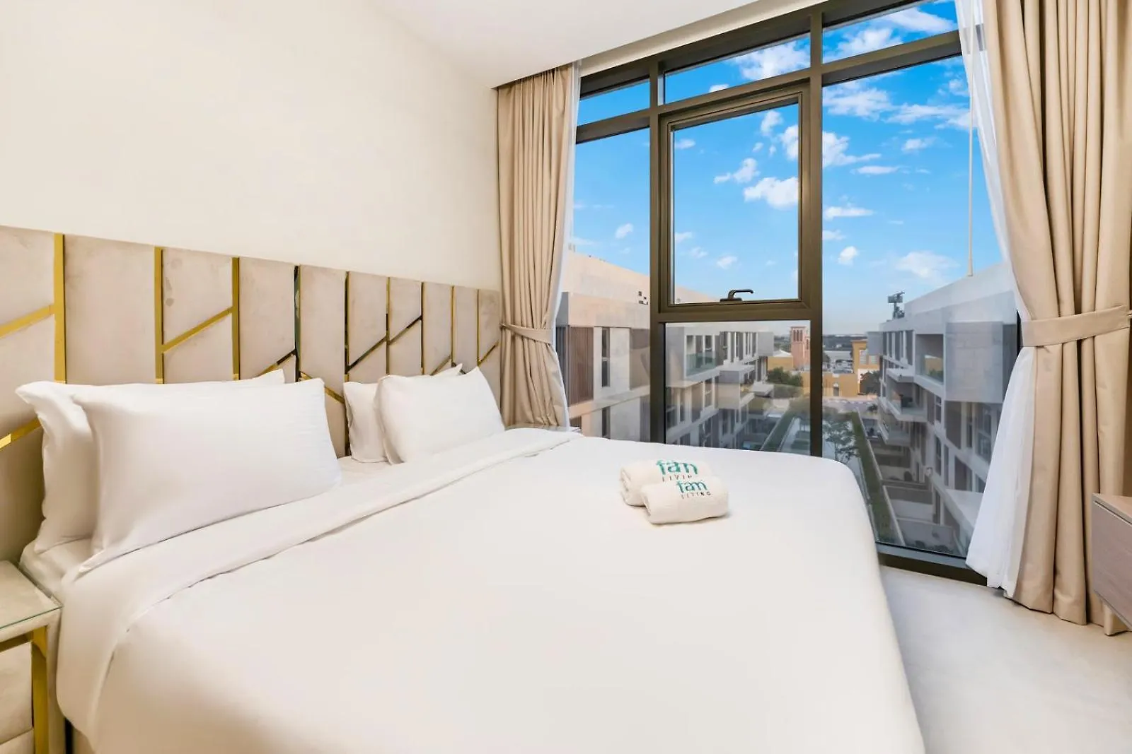 Fam Living - Getaway In Meydan - Modern Comfort Near Top Dubai Attractions