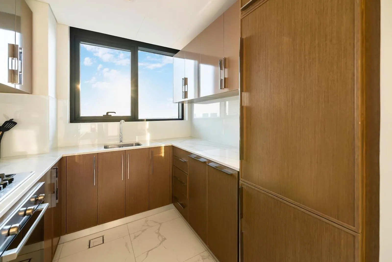 Fam Living - Getaway In Meydan - Modern Comfort Near Top Dubai Attractions 0*,  איחוד האמירויות הערביות
